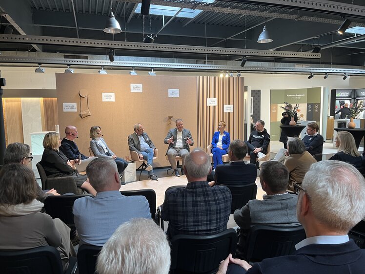 raumplus beim FURNITURETALK „Netzwerke, made in OWL" von Trendfilter
